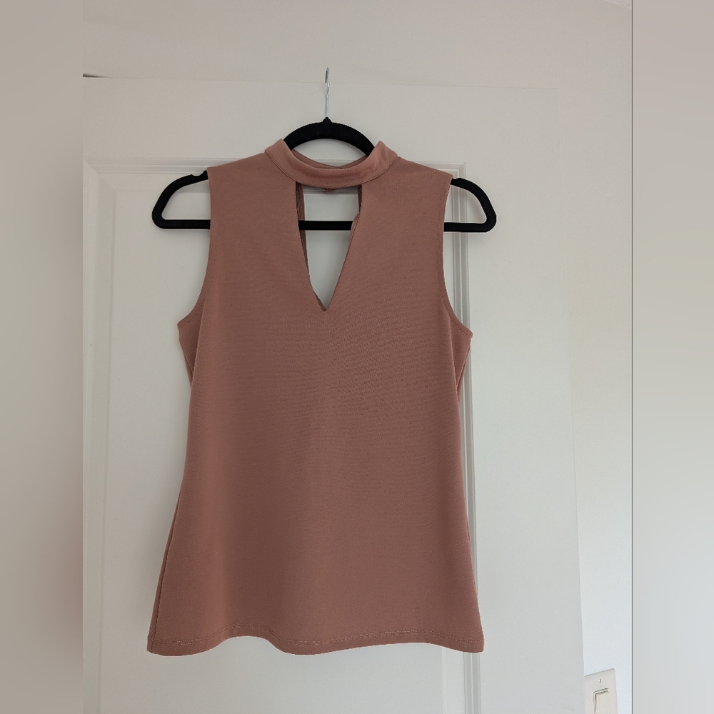Elegant Sleeveless Top in Dusty Rose